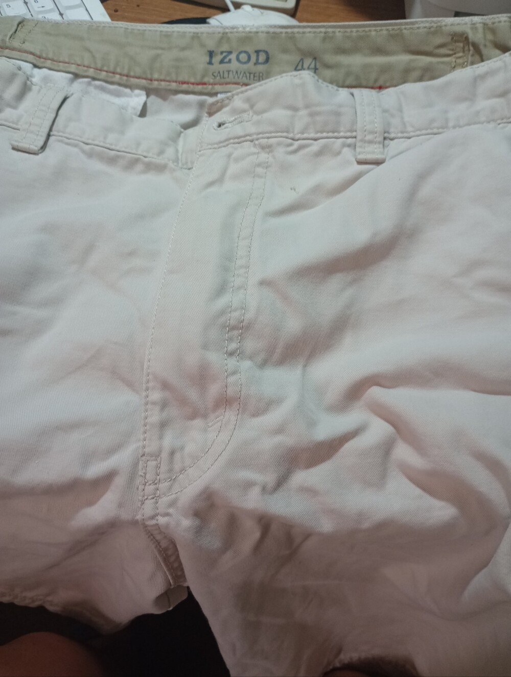 IZOD Saltwater Men’s Chino Pants in Off-White Size. 44